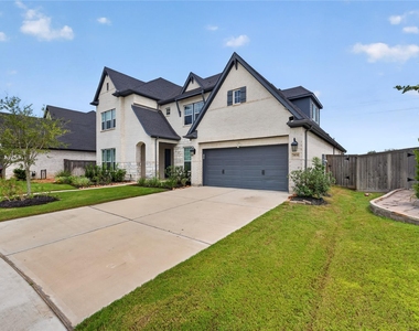 3031 Emerald Field Lane - Photo Thumbnail 1