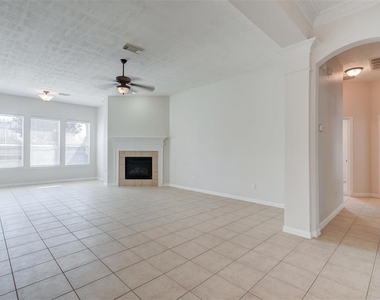 2523 Firecrest Drive - Photo Thumbnail 9