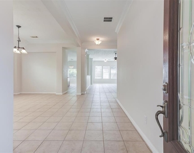 2523 Firecrest Drive - Photo Thumbnail 3