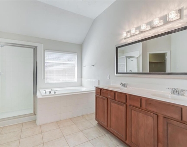 2523 Firecrest Drive - Photo Thumbnail 23