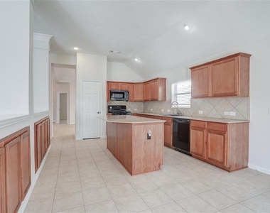 2523 Firecrest Drive - Photo Thumbnail 14