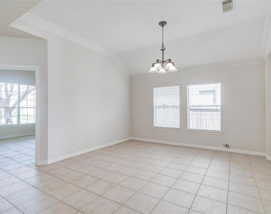 2523 Firecrest Drive - Photo Thumbnail 8