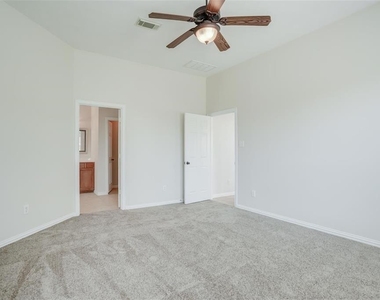 2523 Firecrest Drive - Photo Thumbnail 21