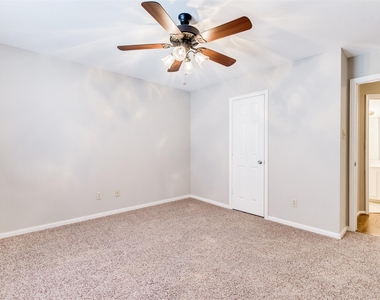 5722 Maxie Street - Photo Thumbnail 34