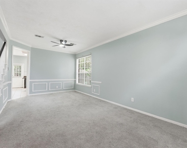 2413 Piney Woods Drive - Photo Thumbnail 5