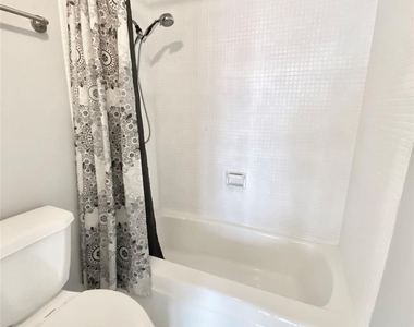2016 Main Street - Photo Thumbnail 13