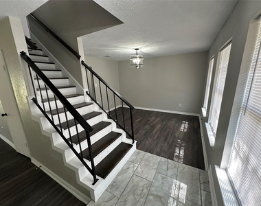 19803 Misty Pines Drive - Photo Thumbnail 2