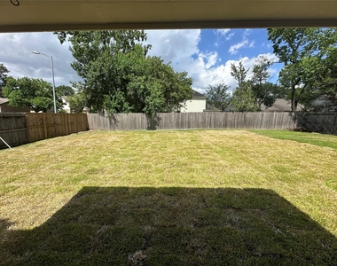 19803 Misty Pines Drive - Photo Thumbnail 23