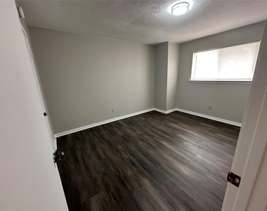 19803 Misty Pines Drive - Photo Thumbnail 13