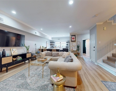 17 Waugh Drive - Photo Thumbnail 4