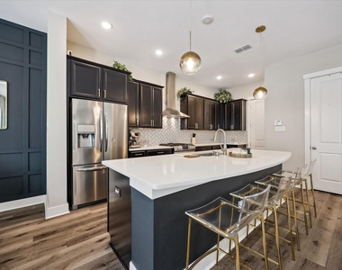 1415 Biondo Way - Photo Thumbnail 6