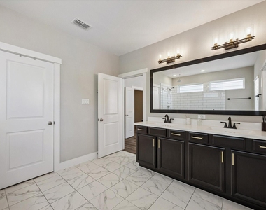 1415 Biondo Way - Photo Thumbnail 10