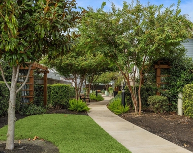 1415 Biondo Way - Photo Thumbnail 20
