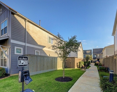 1415 Biondo Way - Photo Thumbnail 19