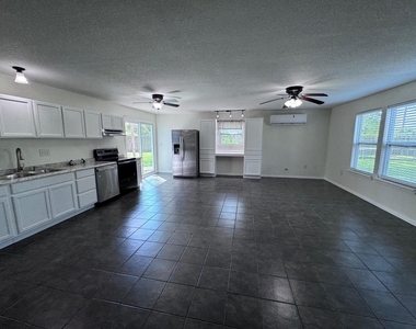 1937 Red Bluff Road - Photo Thumbnail 10