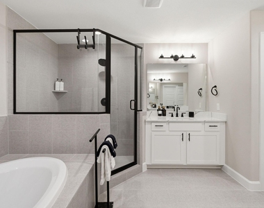 1109 Robbie Street - Photo Thumbnail 11