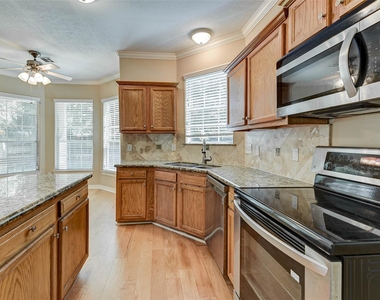 2919 Crest Park Drive - Photo Thumbnail 5