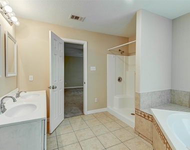 2919 Crest Park Drive - Photo Thumbnail 13