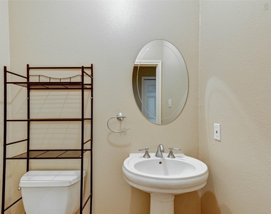 2919 Crest Park Drive - Photo Thumbnail 11