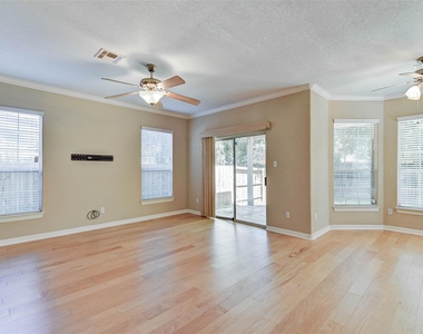 2919 Crest Park Drive - Photo Thumbnail 8
