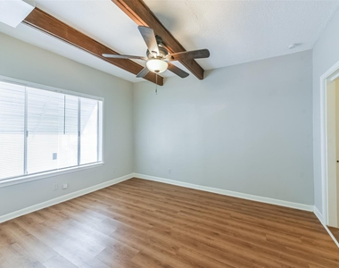 216 Redan Street - Photo Thumbnail 7