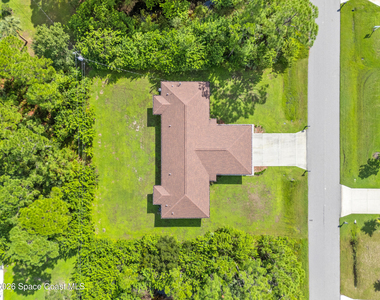 1677 Lizette Street Se - Photo Thumbnail 29