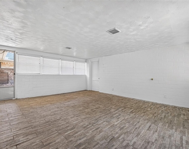 16407 Mahan Road - Photo Thumbnail 36
