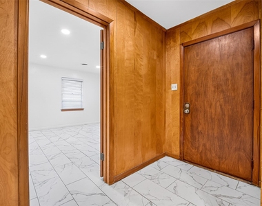 16407 Mahan Road - Photo Thumbnail 8