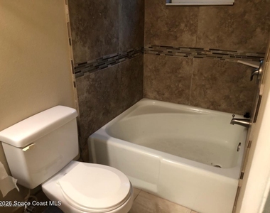 623 Forrest Avenue - Photo Thumbnail 4