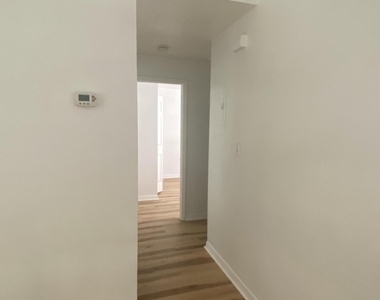 341 Mercury Avenue Se - Photo Thumbnail 7