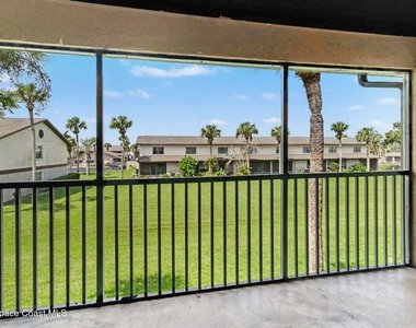 1066 Ellen Court - Photo Thumbnail 9