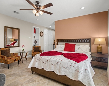 7039 Kingston Cove Lane - Photo Thumbnail 4