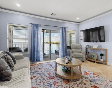 7039 Kingston Cove Lane - Photo Thumbnail 19