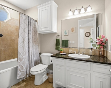 7039 Kingston Cove Lane - Photo Thumbnail 7