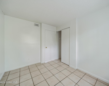 451 Mercury Avenue Se - Photo Thumbnail 12