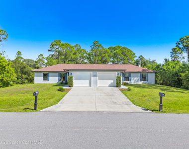 1677 Lizette Street Se - Photo Thumbnail 1