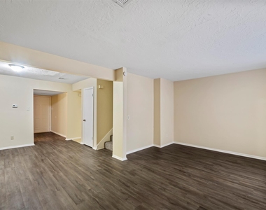 11315 Beechnut Street - Photo Thumbnail 3