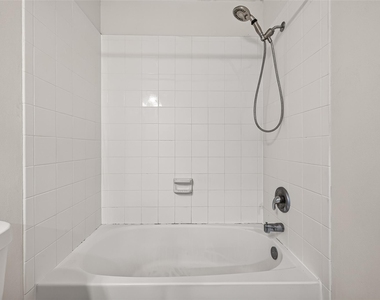 12110 Laurel Court - Photo Thumbnail 28