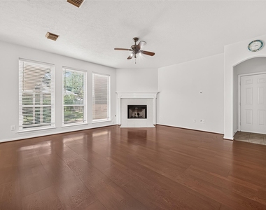 12110 Laurel Court - Photo Thumbnail 12