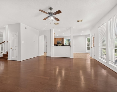 12110 Laurel Court - Photo Thumbnail 14
