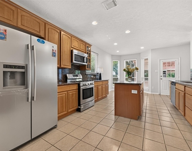 12110 Laurel Court - Photo Thumbnail 15