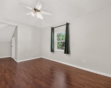 12110 Laurel Court - Photo Thumbnail 42