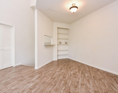 4144 Greystone Way - Photo Thumbnail 16