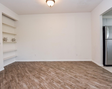 4144 Greystone Way - Photo Thumbnail 20