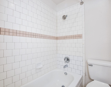 4144 Greystone Way - Photo Thumbnail 9