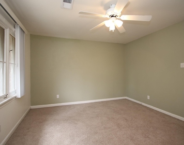 1739 Commonwealth Street - Photo Thumbnail 20