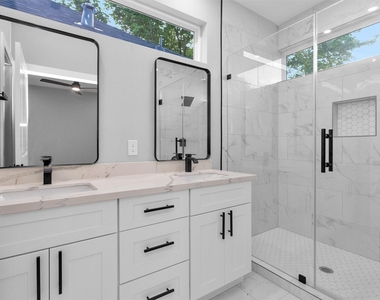 6918 Dumble Street - Photo Thumbnail 2