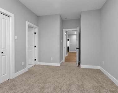6918 Dumble Street - Photo Thumbnail 29