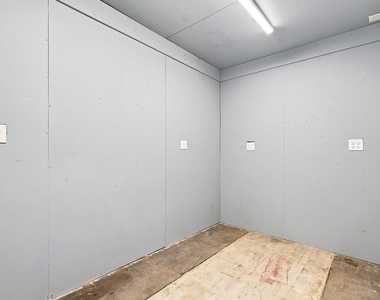 14010 Lewis Lane - Photo Thumbnail 32