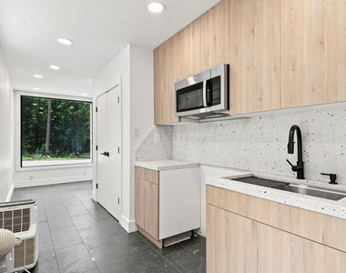 14010 Lewis Lane - Photo Thumbnail 25